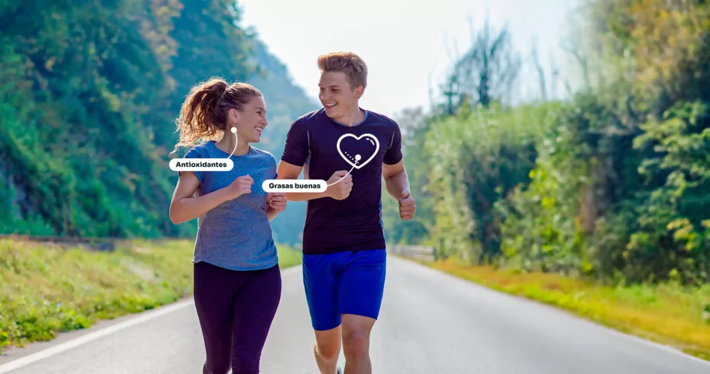 Dos personas jóvenes en forma y deportistas. Sanos. Trotando para mejorar su salud.